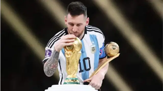 جدل يلاحق رئيس الفيفا بعد رسالة تهنئة لمنتخب الأرجنتين رغم تحقيق تأديبي بحقه