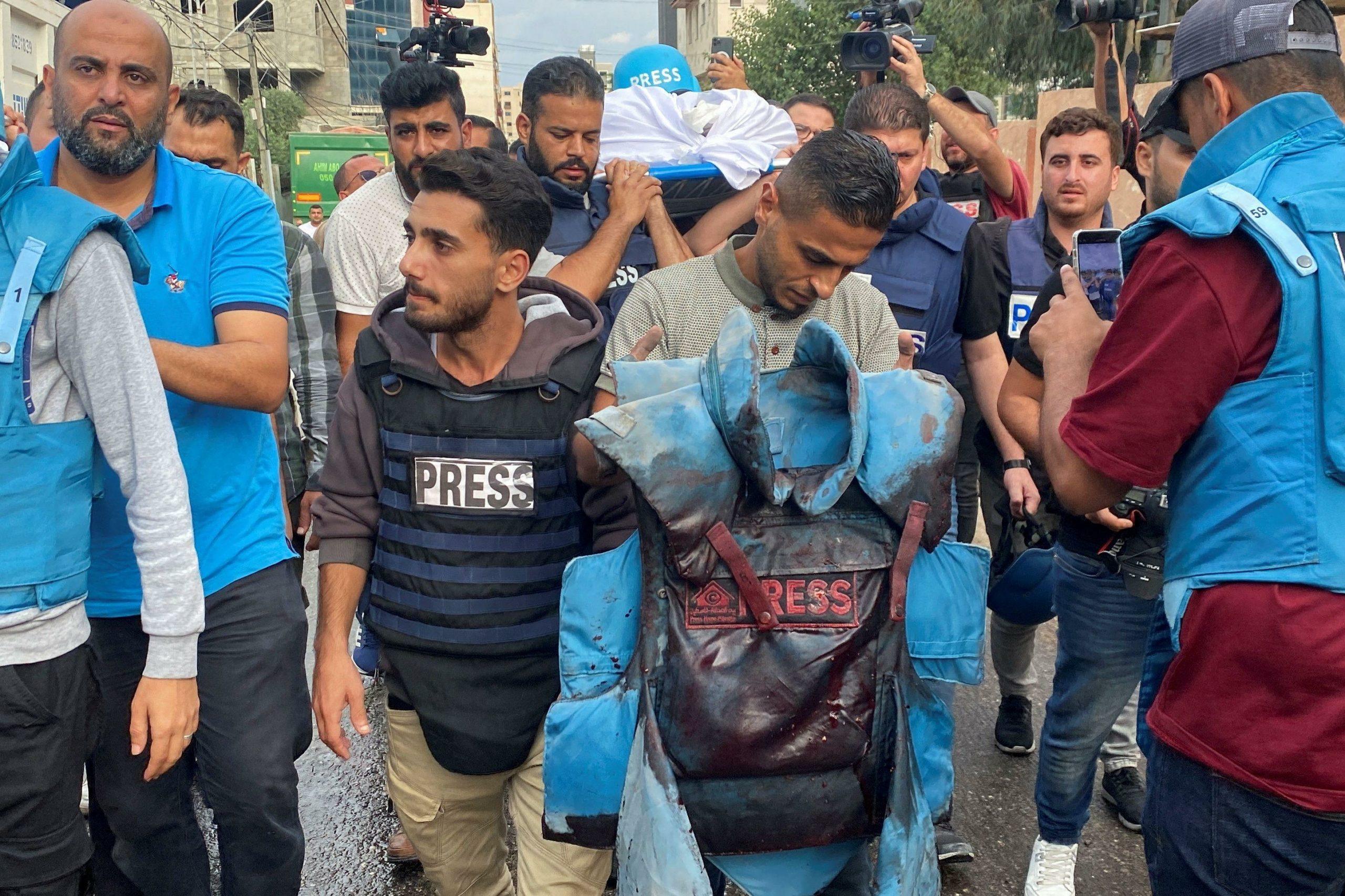 تقارير أممية: إسرائيل ارتكبت تهجيراً ممنهجاً للفلسطينيين واستهدفت الصحفيين عمداً