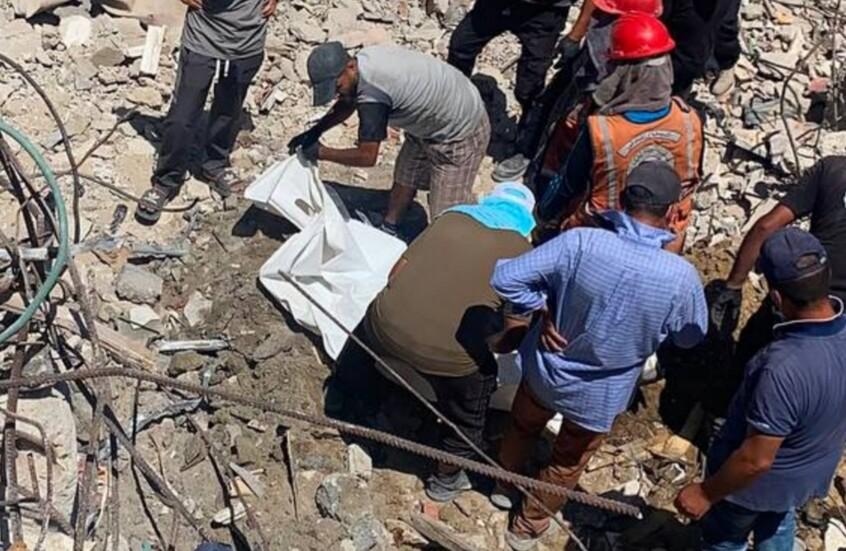 انتشال نحو 650 جثمانًا منذ وقف إطلاق النار بغزة
