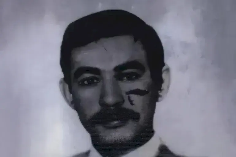 السلطة الفلسطينية تسلم محمود العدرا إلى فرنسا.. ماذا نعرف عنه؟