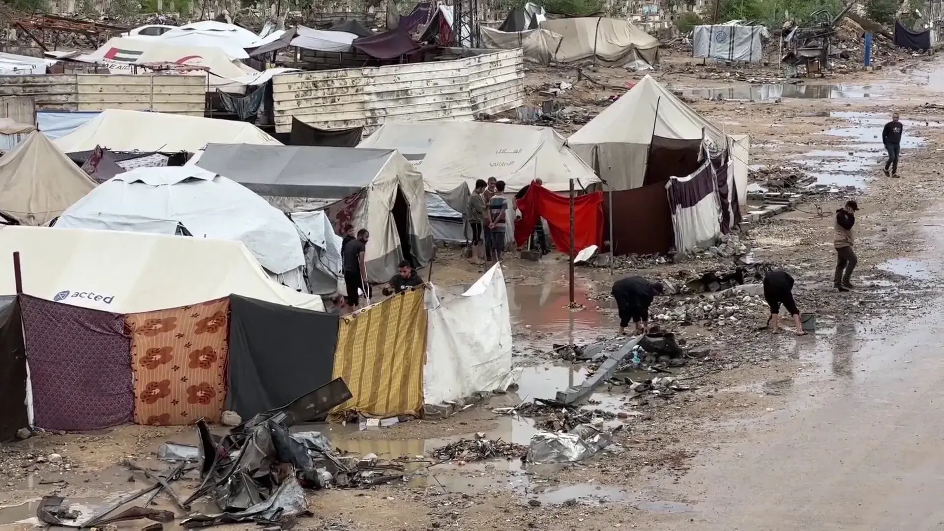 وفاة مسنة جراء البرد القارس في مواصي خانيونس جنوب قطاع غزة