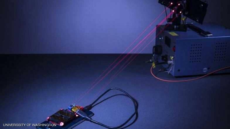 قريبا.. الليزر يخلصك من صداع "شحن الهاتف"