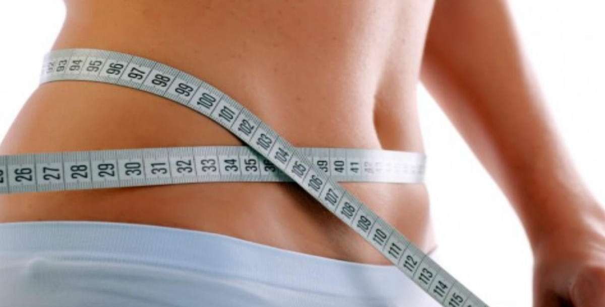 تجنبي هذه العادات اليومية لتتخلصي من دهون البطن العنيدة!