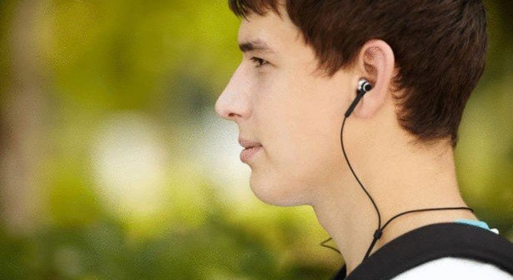 "الخطأ المدمر" سماعات الأذن والنوم