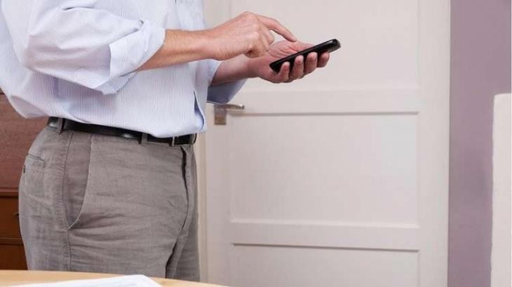 دراسة طبية تحسم الجدل حول تأثير الهواتف على خصوبة الرجال