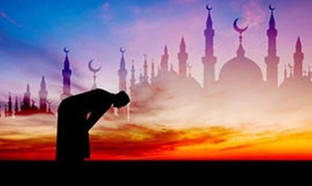 الصلاة حيث لا يراه الناس