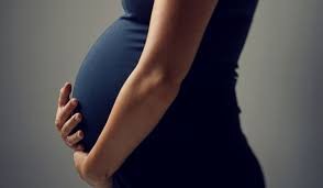 متى يسمح للمرأة الحامل أو المرضع الإفطار في رمضان