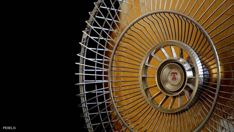 النوم أمام "المروحة" المشكلة الحقيقية و"الحل الوحيد"