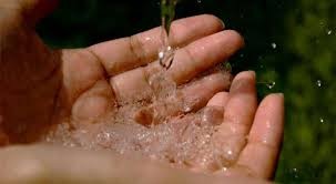 تعرفوا:  لماذا لا تنتهي مياة "زمزم" وما هو السبب!!