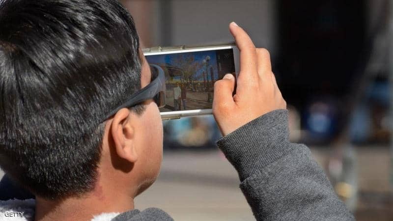 دراسة تدق ناقوس "الخطر".. الهاتف وصحة "الأطفال" العقلية