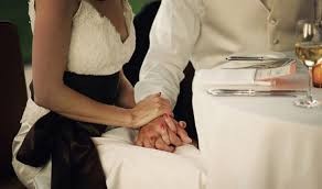 بالفيديو : ما حكم "الجماع" في فترة ما بين كتب الكتاب وقبل "الفرح" ؟!