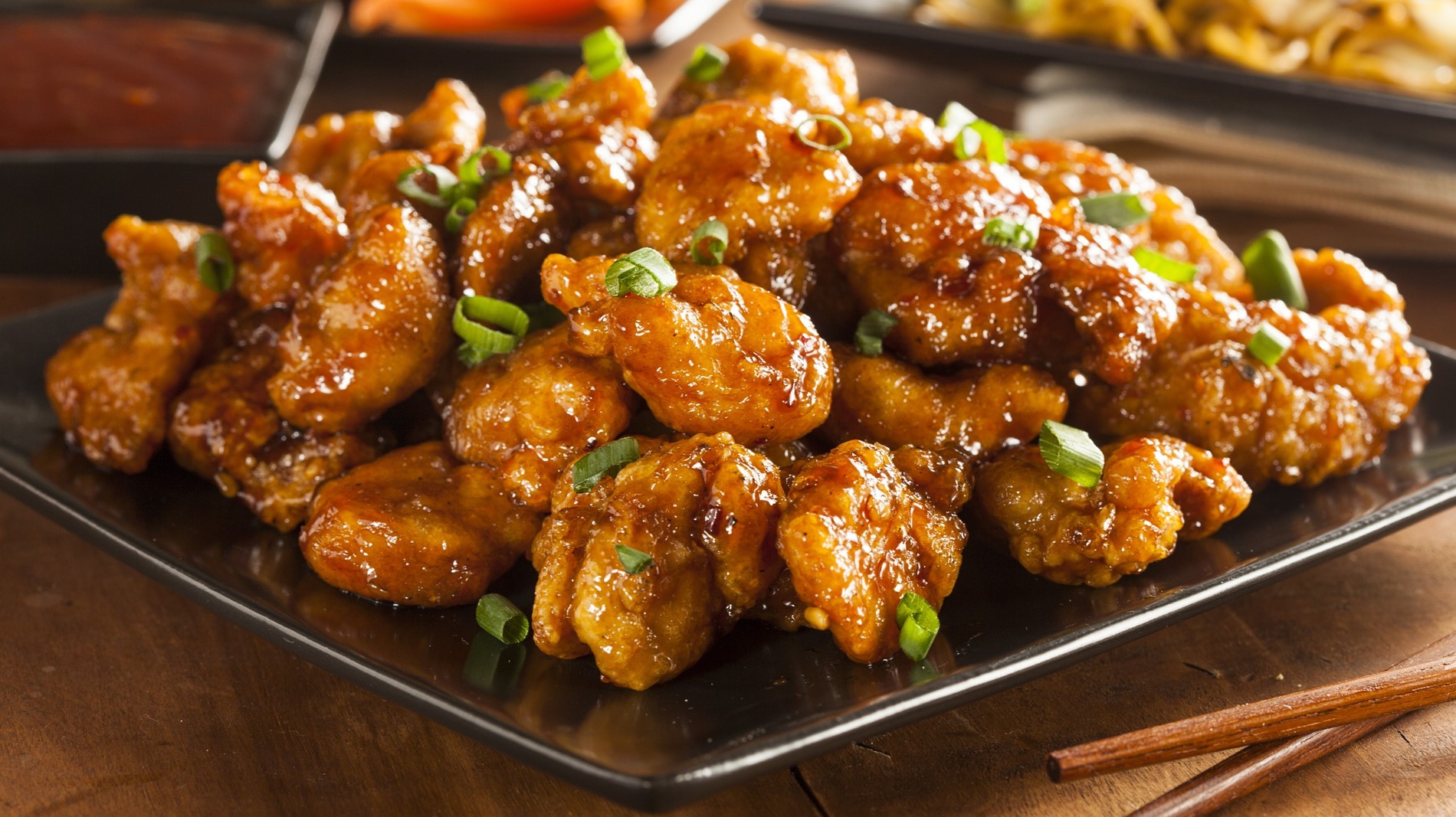 بالفيديو | تحضير "دجاج متبل" على الطريقة الآسيوية