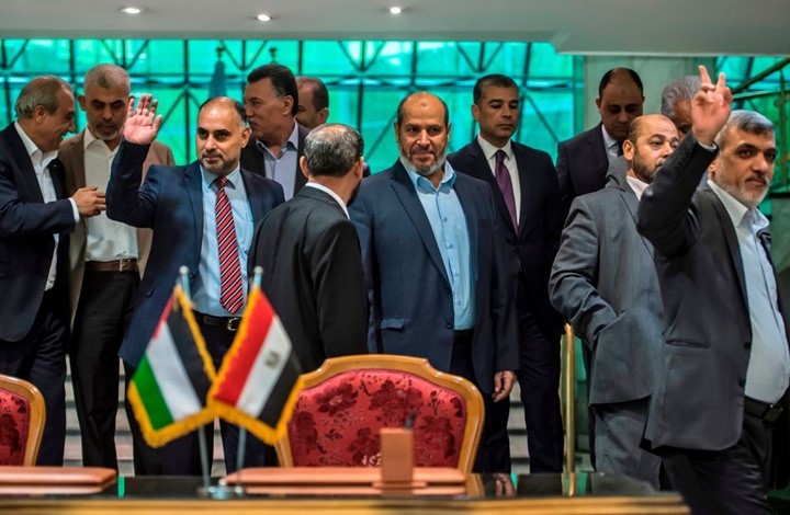 تحليل: هل تنجح جولة حوار يقودها رموز الانقسام في الجزائر؟!