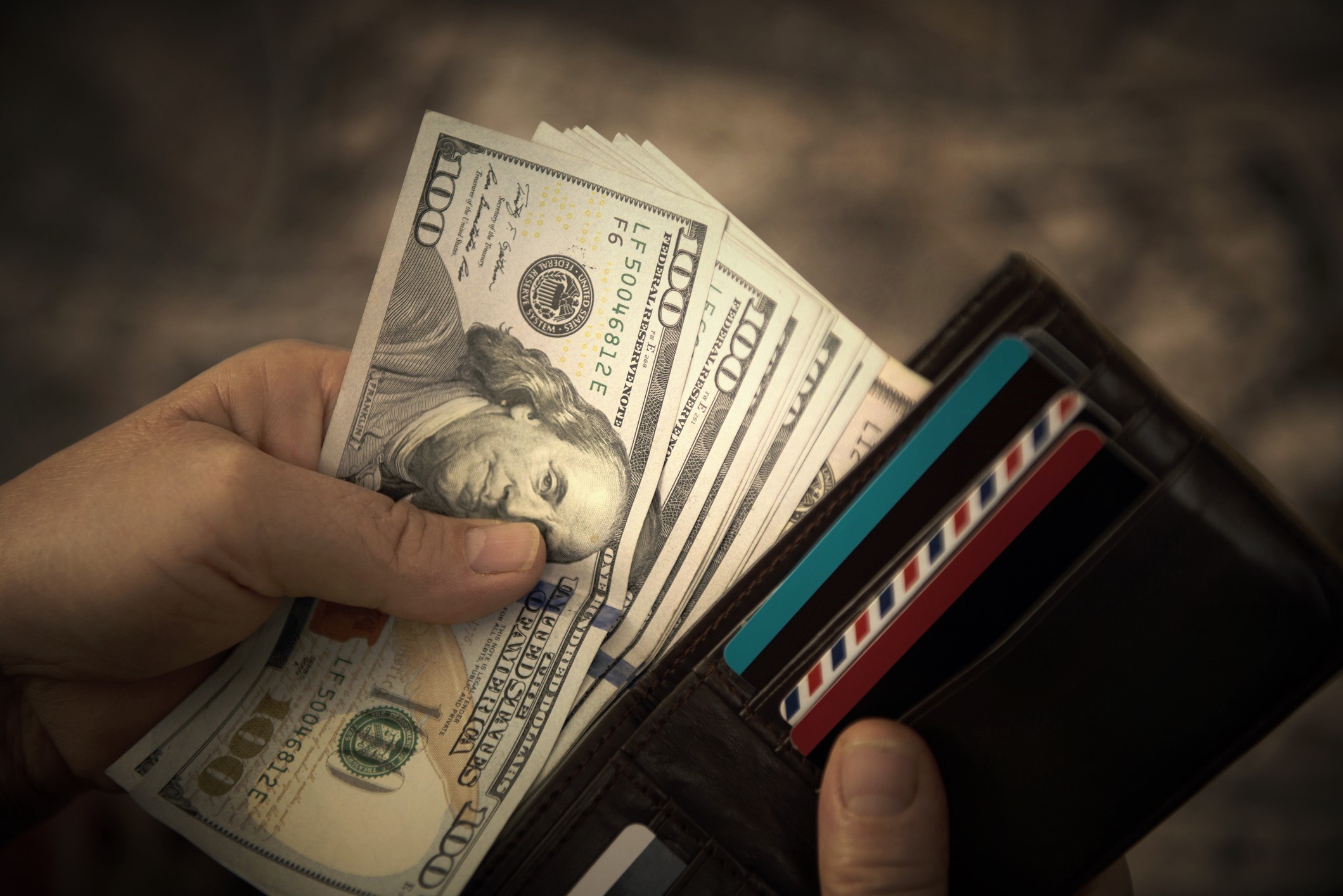 تحليل: هل انتهى زمن المنحة القطرية وبدأ زيادة الضغط على غزة!