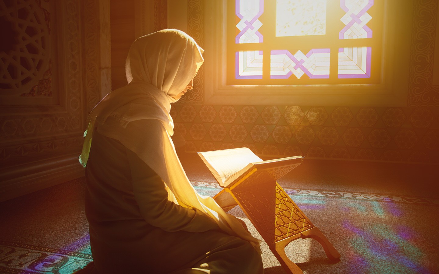 هل يجوز قراءة القرآن بدون وضوء من الهاتف الجوال على اسلام ويب