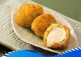 كرات الدجاج بالجبن