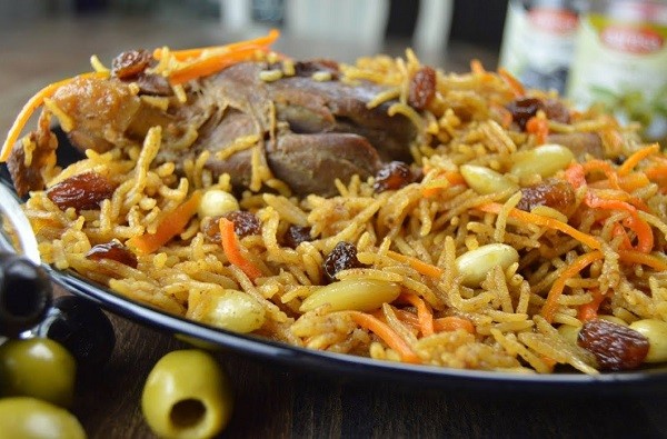 أرز بخاري باللحم