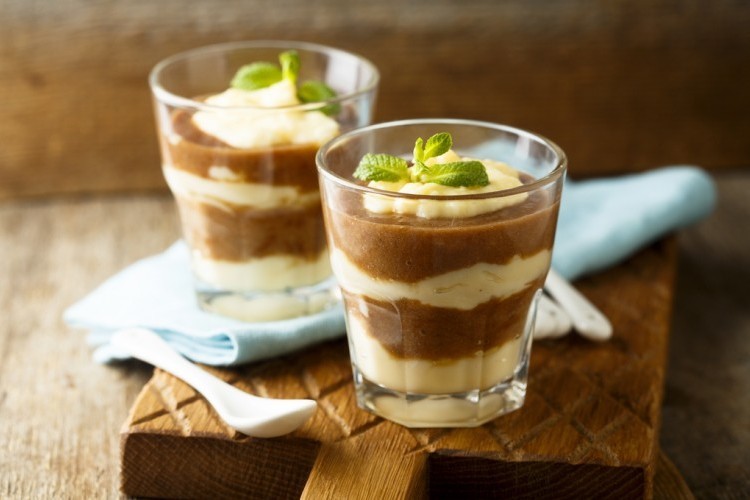 حلى سهل بالشوكولاتة والموز