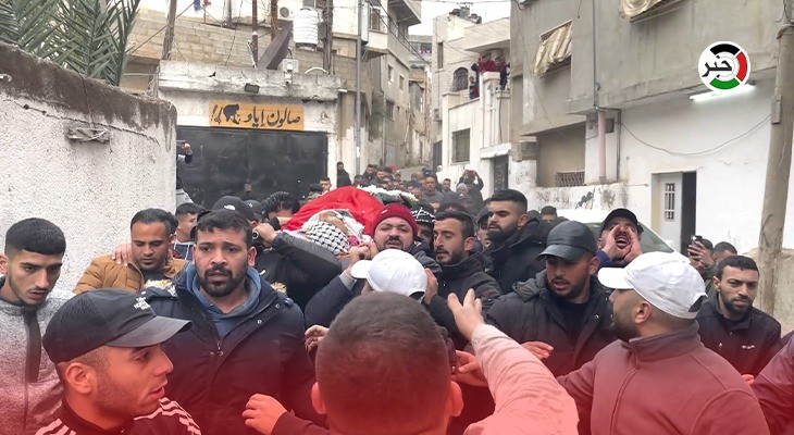 بالفيديو: عدسة وكالة "خبر" ترصد مراسم تشييع جثمان الشهيد سمير أصلان في القدس