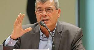 الأسير كريم يونس... الجبل الحر