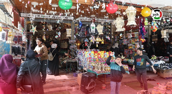 بالفيديو: الفلسطينيون في غزّة يستقبلون شهر رمضان بحفاوة المشتاق رغم صعوبة الظروف المعيشية