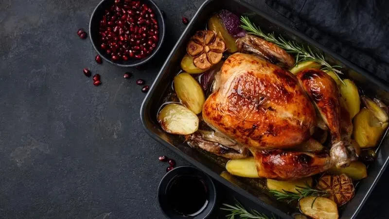 اليكِ "سيدتي" أسهل وصفة لعمل الدجاج المشوي