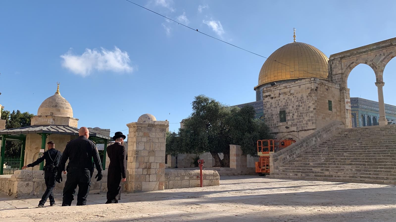 مراقب مقدسي لـ"خبر": مخطط تحويل مصلى باب الرحمة لكنيس يهودي بوابة التقسيم المكاني في الأقصى