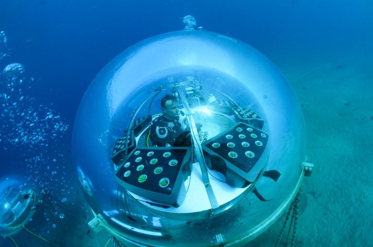 "Nemo’s Garden" أول نظام زراعة نباتات تحت الماء فى العالم تطرحه عائلة إيطالية