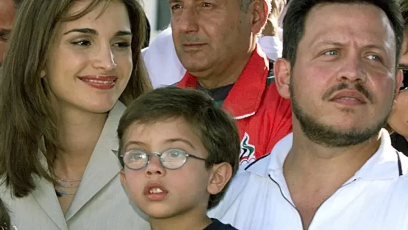 شاهد: صور عفوية من طفولة ولي العهد الحسين بن عبد الله الثاني