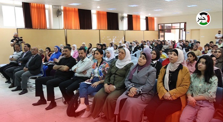 بالفيديو: رام الله.. وقفة رافضة لتعنت "الأونروا" تجاه مطالب العاملين في مخيمات الضفة