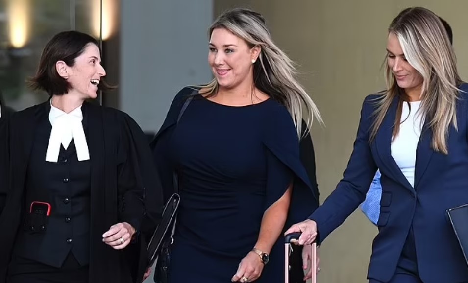 أسترالية تصدم زوجها وعشيقته بسيارتها وتخضع للمحاكمة