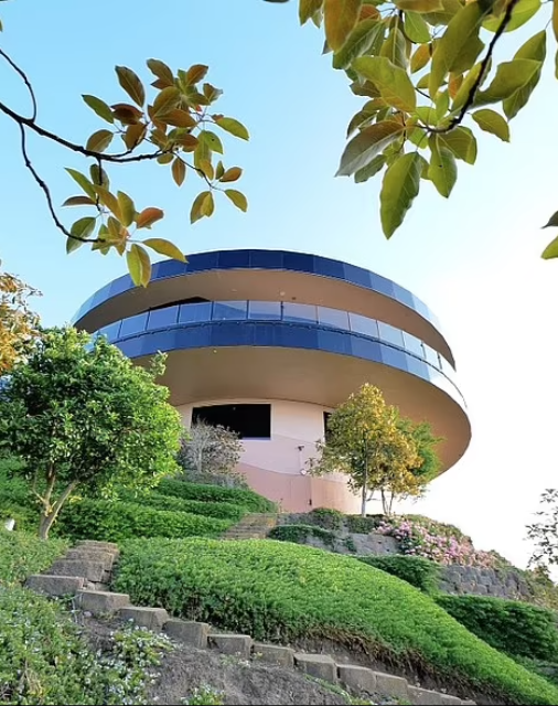 عرض قصر يدور حول نفسه لمدة 33 دقيقة بأمريكا للبيع بـ5.3 مليون دولار