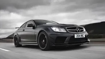 تفسير حلم ركوب سيارة مرسيدس سوداء