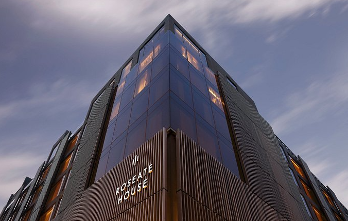 هندى يقضى 600 يوم فى فندق 5 نجوم بثمن حجز ليلة واحدة فقط