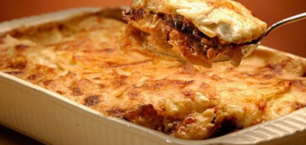 صينية التوست باللحم والكريمة