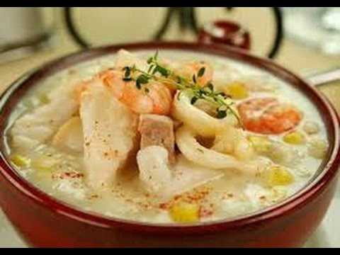 شوربة فواكه البحر بالكريمة