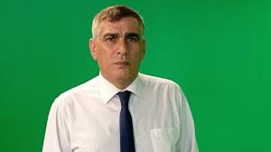 وضاعت عدالة التوزيع وتضيع البلاد بين الجشعاء والسفهاء