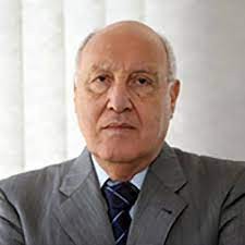 الصعود أم الانحدار من قمة لأخرى؟