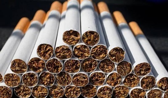 فرنسا تحاكم شبكة دولية في قضية تهريب 77 طن سجائر