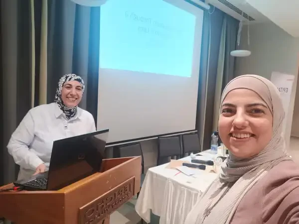 فوز باحثتين فلسطينيتين بجائزة عربية حول علاج الصدمة النفسية للأطفال