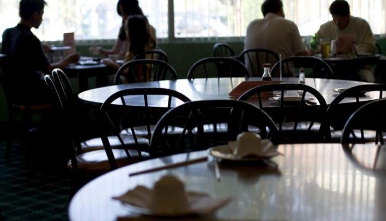 مكافحة الفساد في الصين تفتش في «وجبات المسؤولين».. من يدفع ثمنها؟