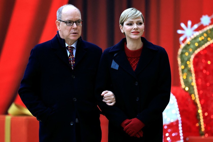 رسالة الأمير ألبرت والأميرة تشارلين مع قدوم العام الجديد