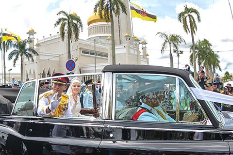 احتفالات فخمة بزفاف الابن العاشر لسلطان دولة بروناي