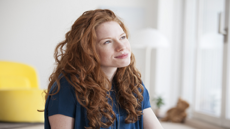 كيف يوقظنا الدماغ من أحلام اليقظة؟