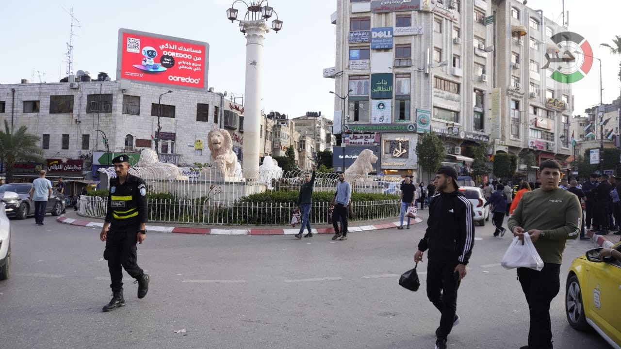 بالفيديو: عدسة "وكالة خبر" ترصد أجواء عيد الفطر في رام الله وتستطلع آراء الناس حول الأسعار