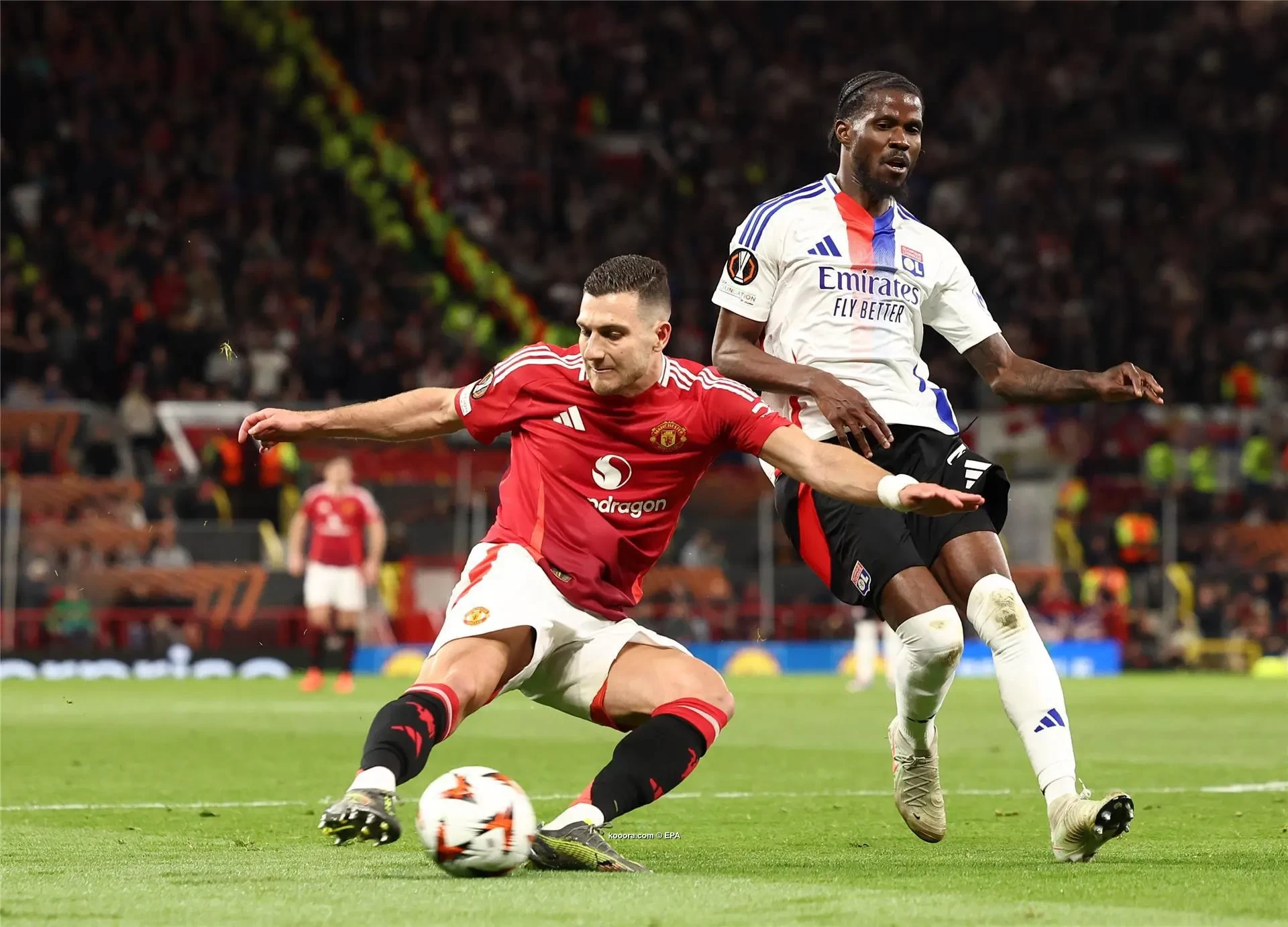 بالصور : جنون في أولد ترافورد.. مانشستر يونايتد يصعق ليون بخماسية قاتلة