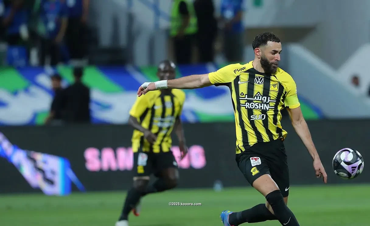 بالصور: الاتحاد يسقط أمام الفتح.. ويشعل الدوري السعودي