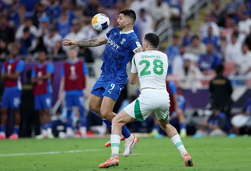 بالصور.. الأهلي يقهر الهلال ويحجز مقعده في نهائي النخبة الآسيوية