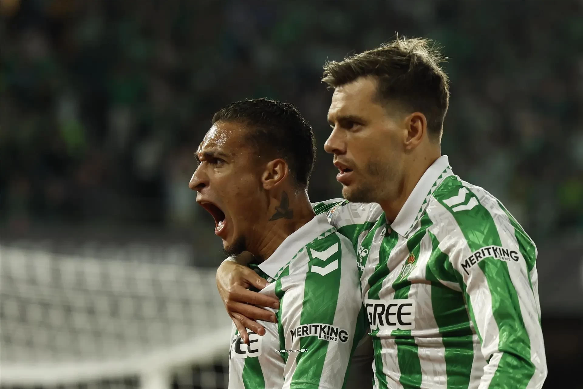 بالصور: الزلزولي يقرب بيتيس من نهائي المؤتمر الأوروبي