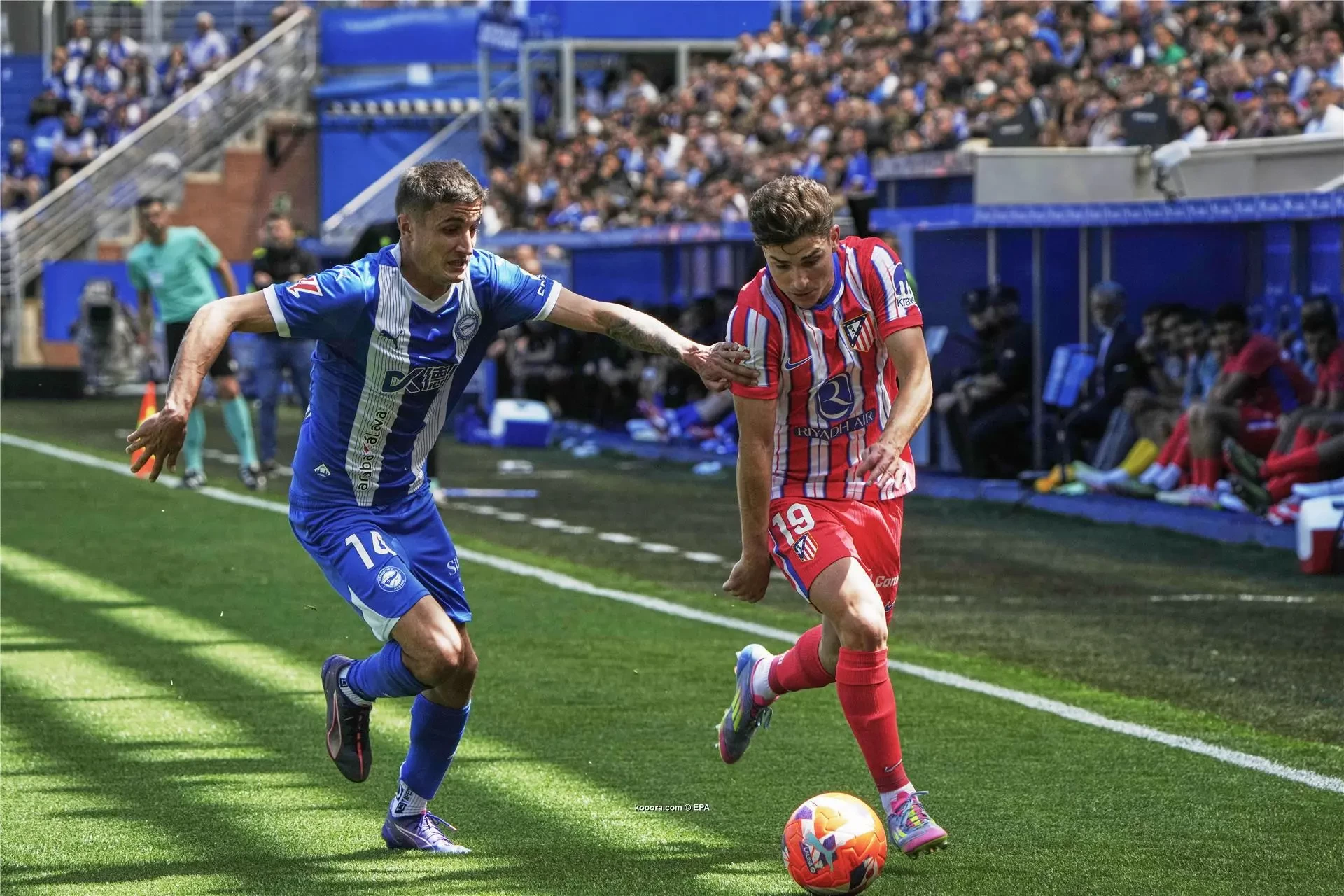 بالصور : ألافيس يفرض التعادل على أتلتيكو مدريد